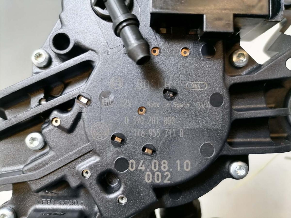 VW Golf 5 original Heckwischermotor Flie&szlig;heck BJ04